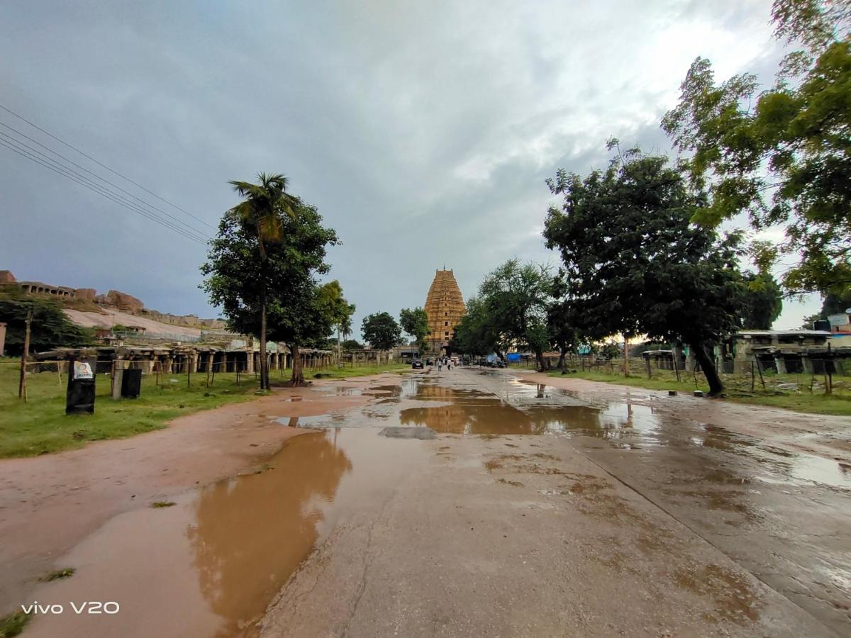 Srinivasa Homestay Hampi Exterior foto