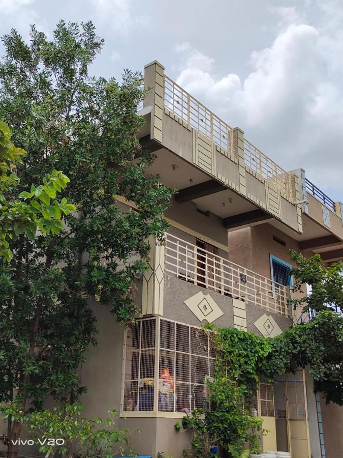 Srinivasa Homestay Hampi Exterior foto